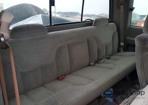 1997 Chevrolet Gmt-400 K1500 z USA, uszkodzony, nr VIN 1GCEK19R5VE263845